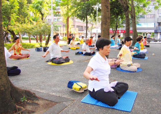 Image for article Stories from a Falun Gong Practice Site in Taipei, Taiwan (Photos)