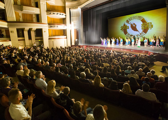 Image for article Shen Yun Completes Nine Sold-Out Shows in San Diego, California